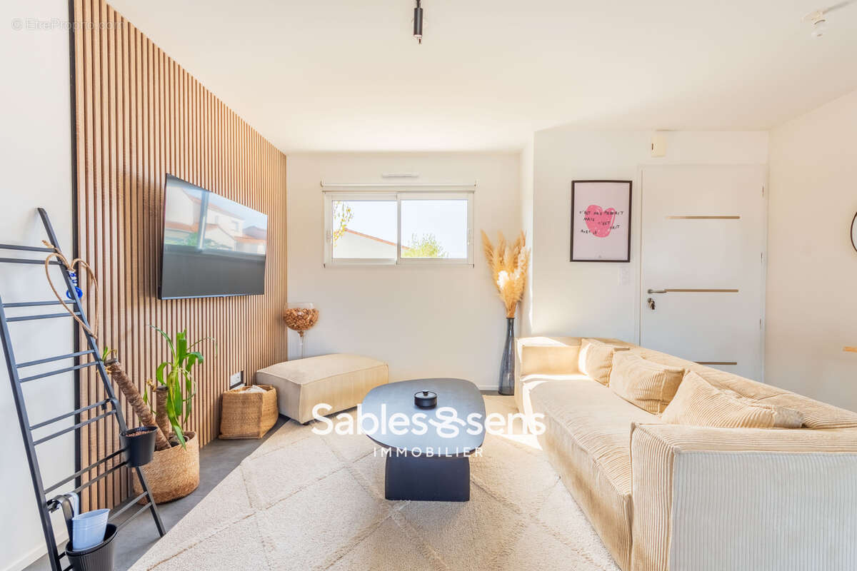 Maison T4 de plain-pied sur la commune des Achards - photo 3