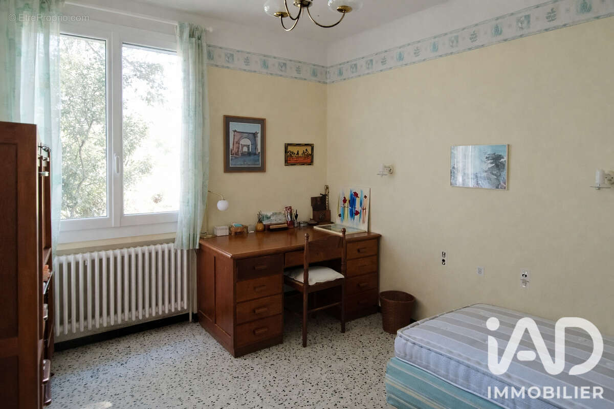 Maison 140 m² à Saint-Chamas  - photo 5