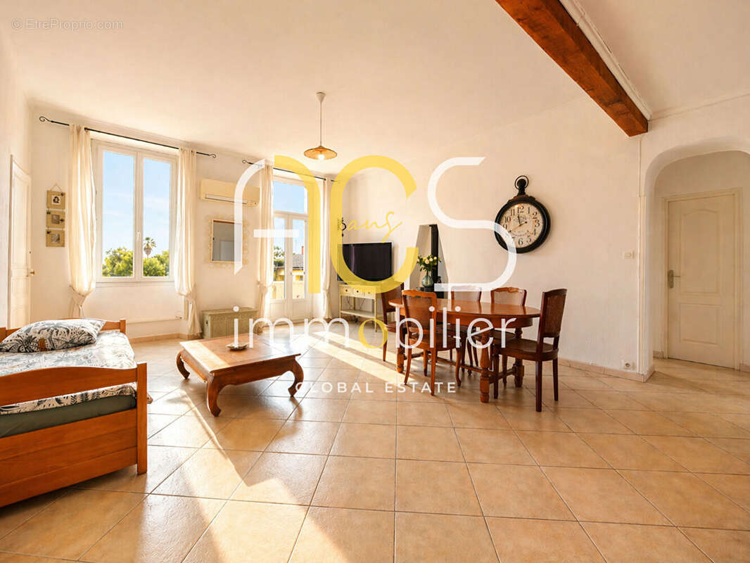 Appartement à FREJUS
