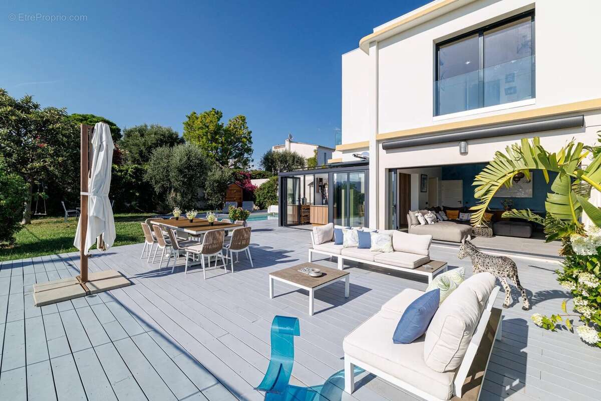 Villa californienne. nice  / saint pierre  / vue mer panoramiquede feric - photo 3