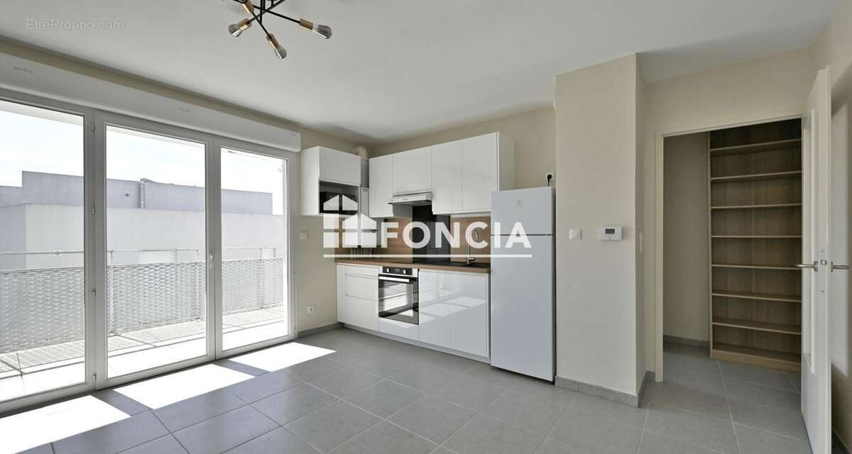 Appartement à CASTELNAU-LE-LEZ
