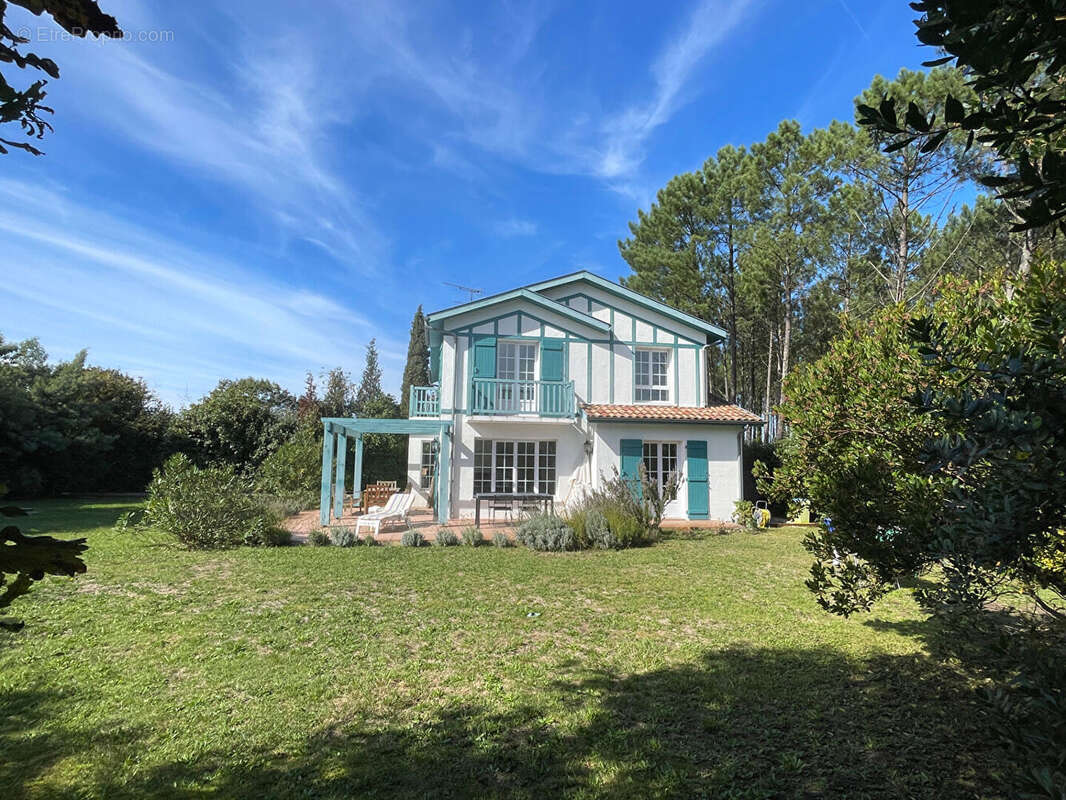 Maison à MOLIETS-ET-MAA