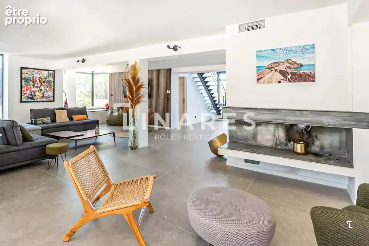 DESIGN & VIEW - Villa T7 de 250m2 - Vue Sainte Victoire - Terrain 2470m2 - Piscine - 13710 FUVEAU - photo 7