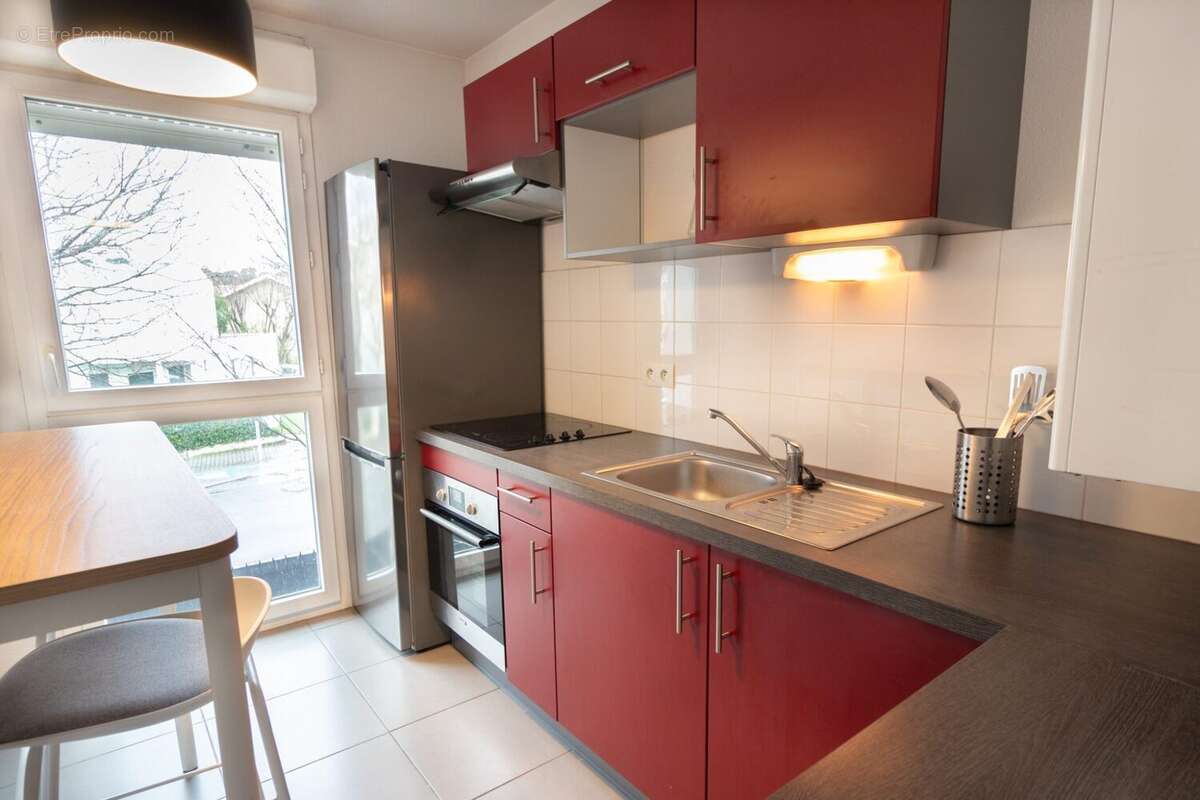 Appartement 70 m² à Pessac  - photo 4
