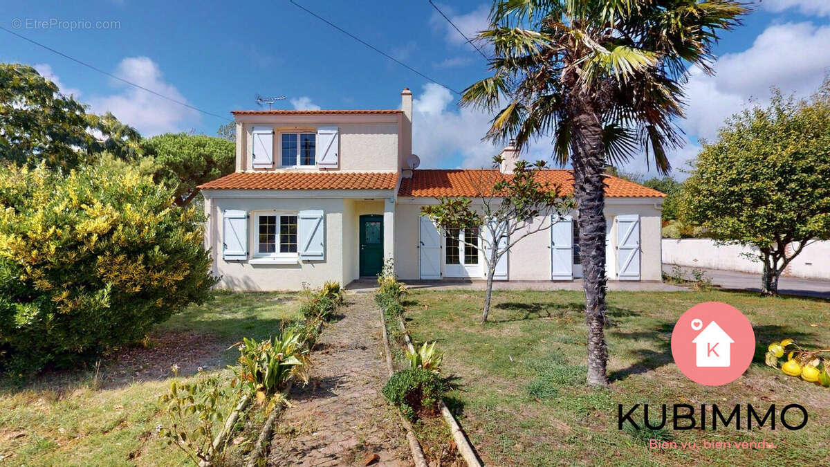 Maison à TALMONT-SAINT-HILAIRE