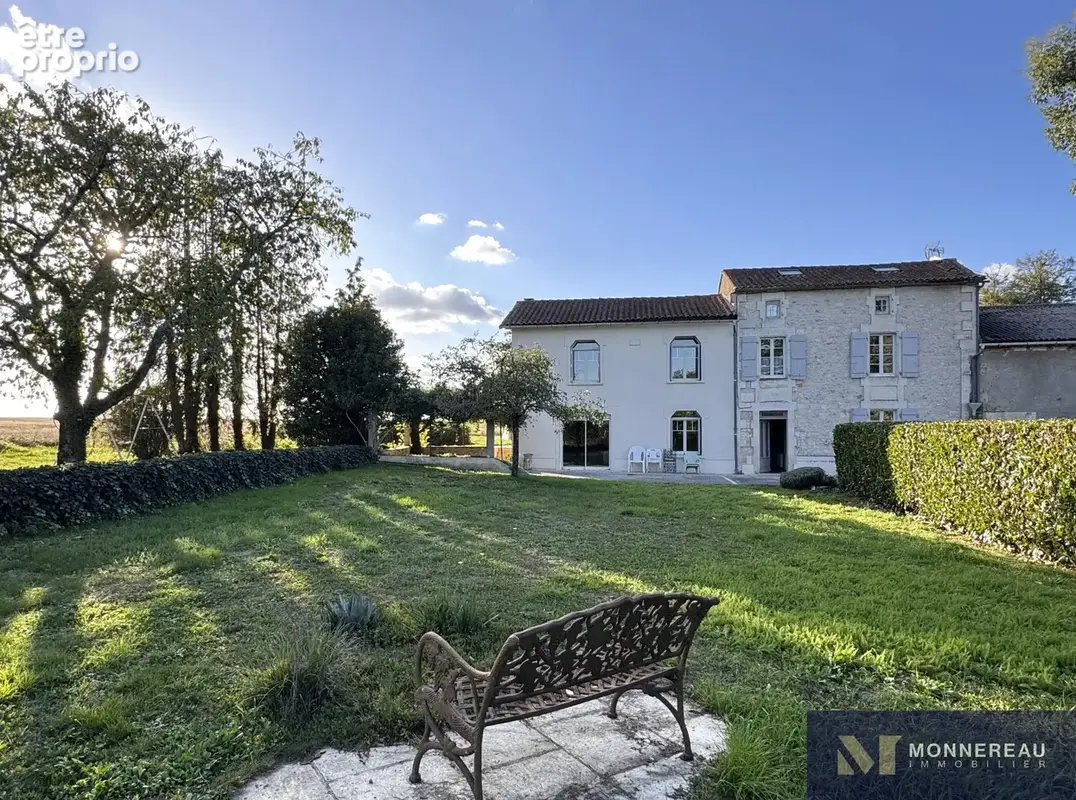 Demeure en pierre avec gite - photo 21