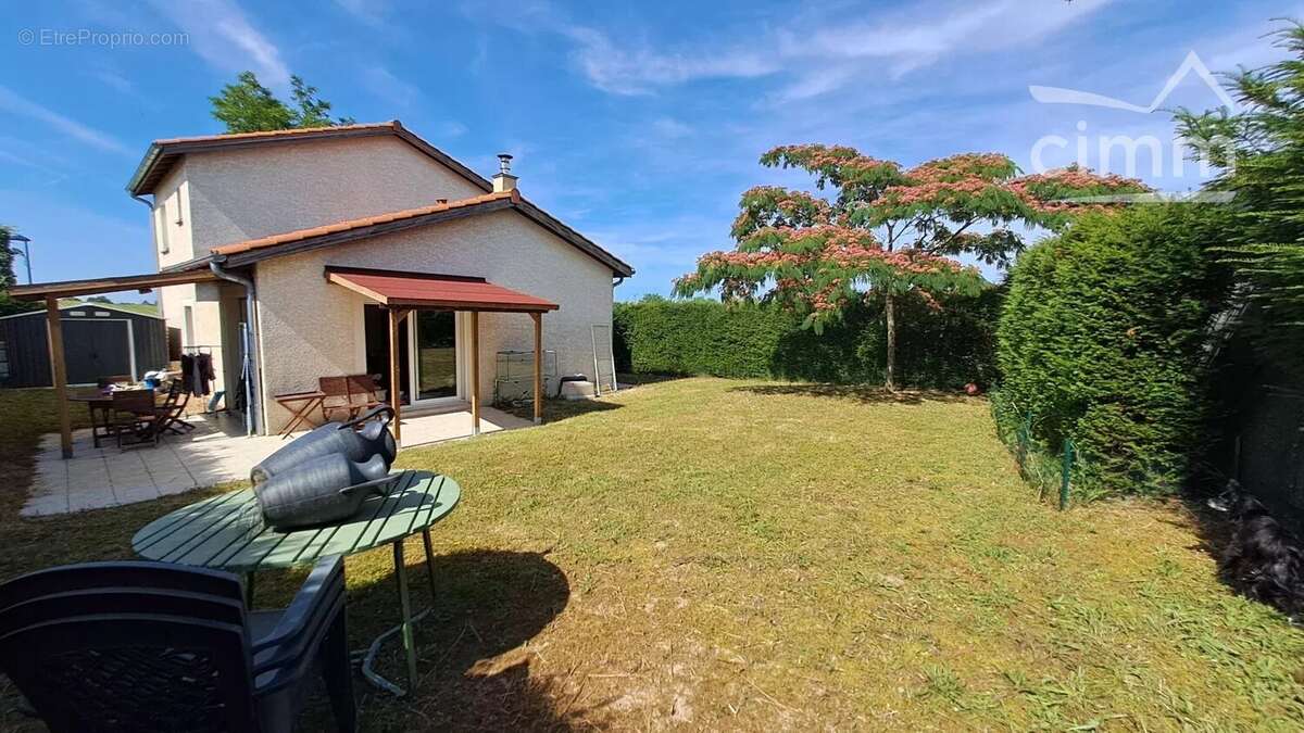 Maison à COLOMBIER-SAUGNIEU