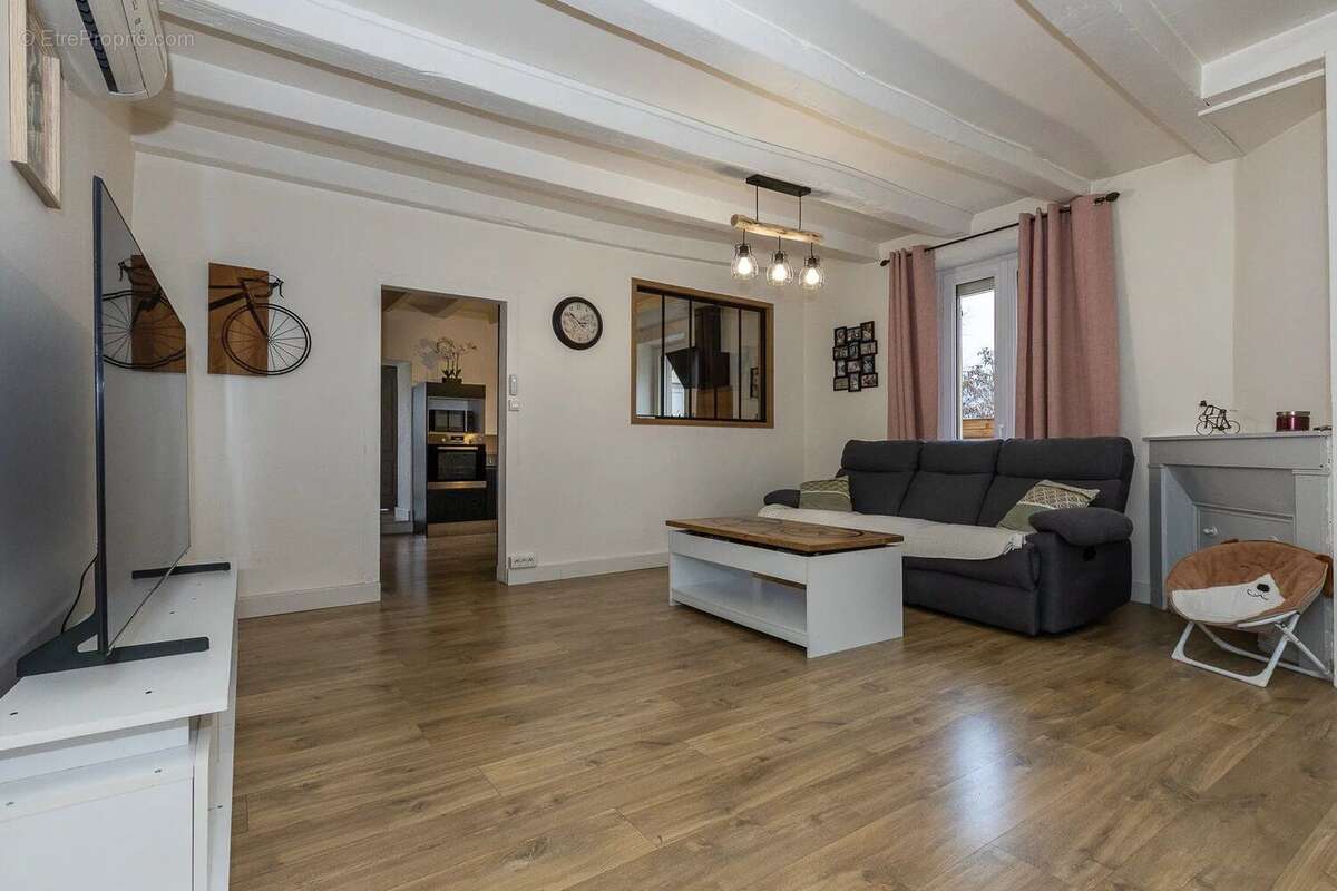 Maison à BOUVESSE-QUIRIEU