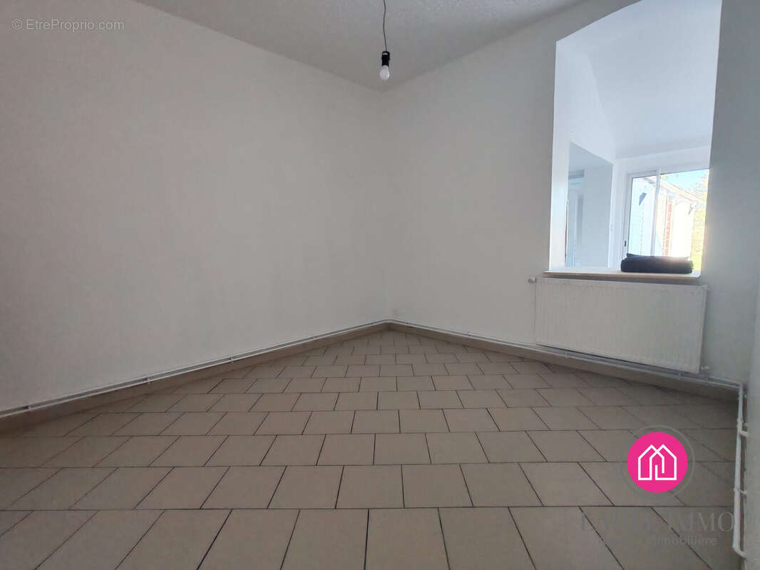 Maison 90 m² à Bruay-Sur-L'escaut  - photo 3
