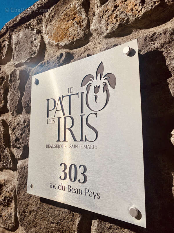 Terrain à SAINTE-MARIE