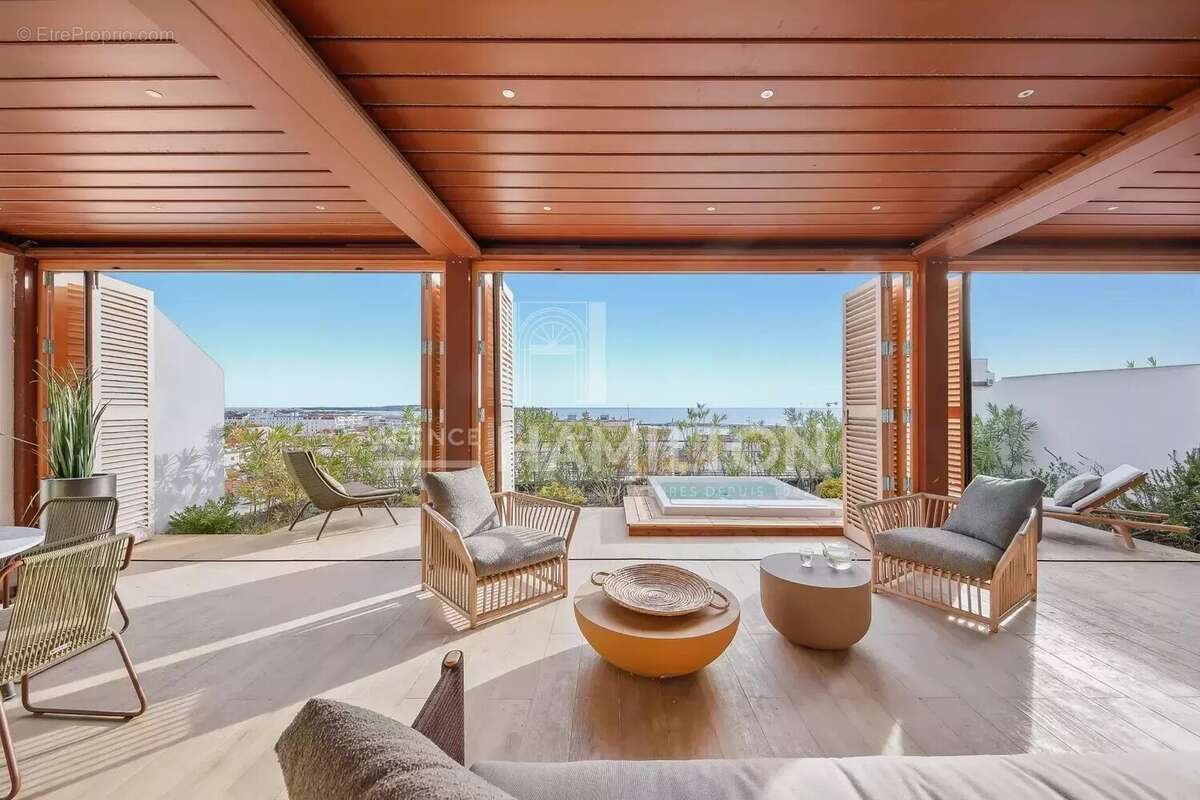 Appartement à CANNES
