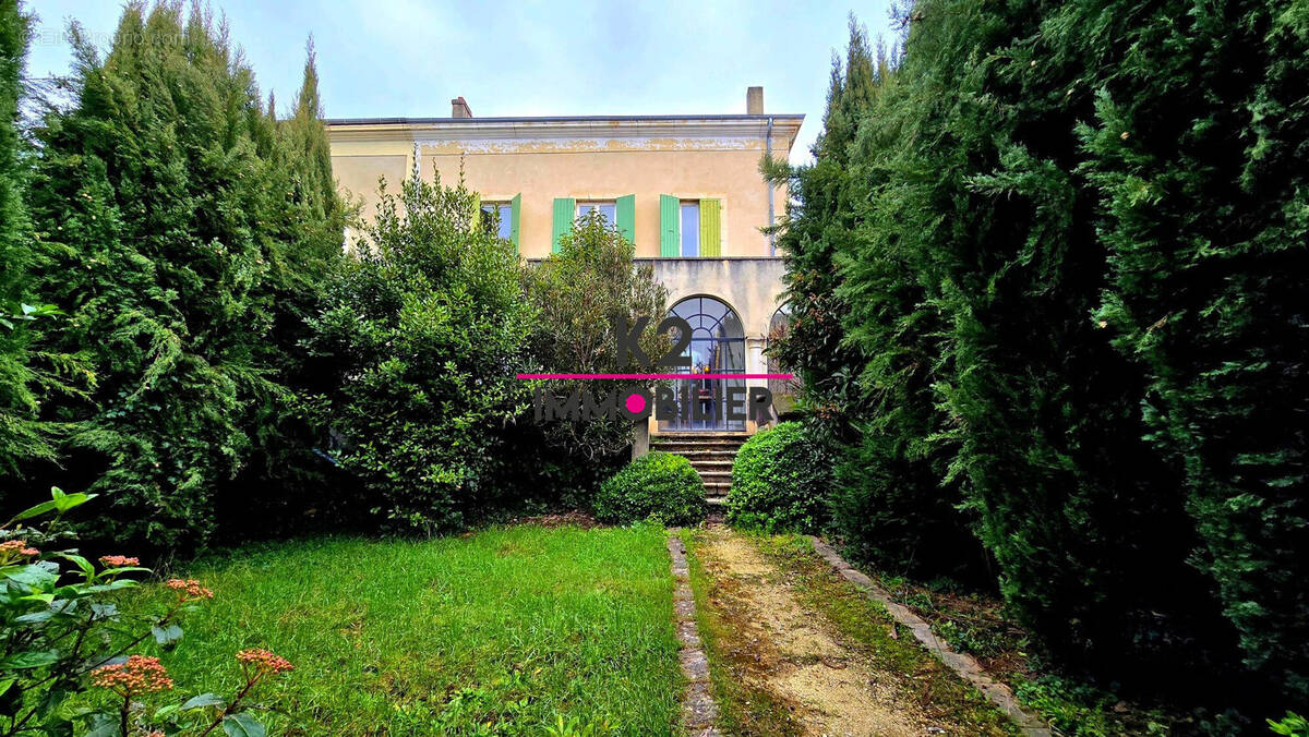 Maison à MONTELIMAR