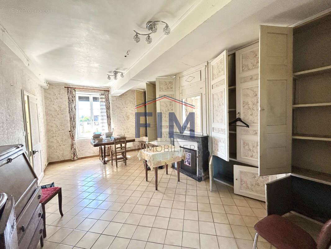 Maison a renover - photo 3