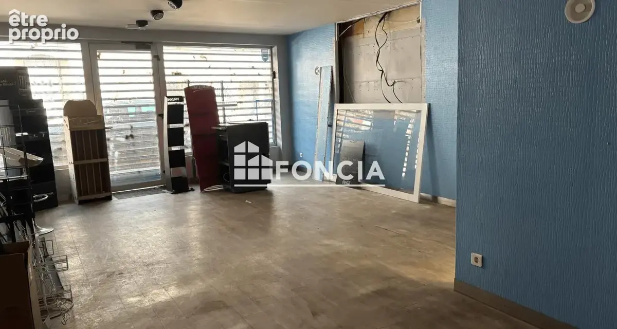 A Vendre - Concarneau - Centre-Ville - A Vendre Local Commercial de 78 m2 - Bon rendement locatif - photo 2
