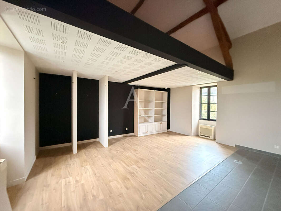 Maison à PUY-L'EVEQUE