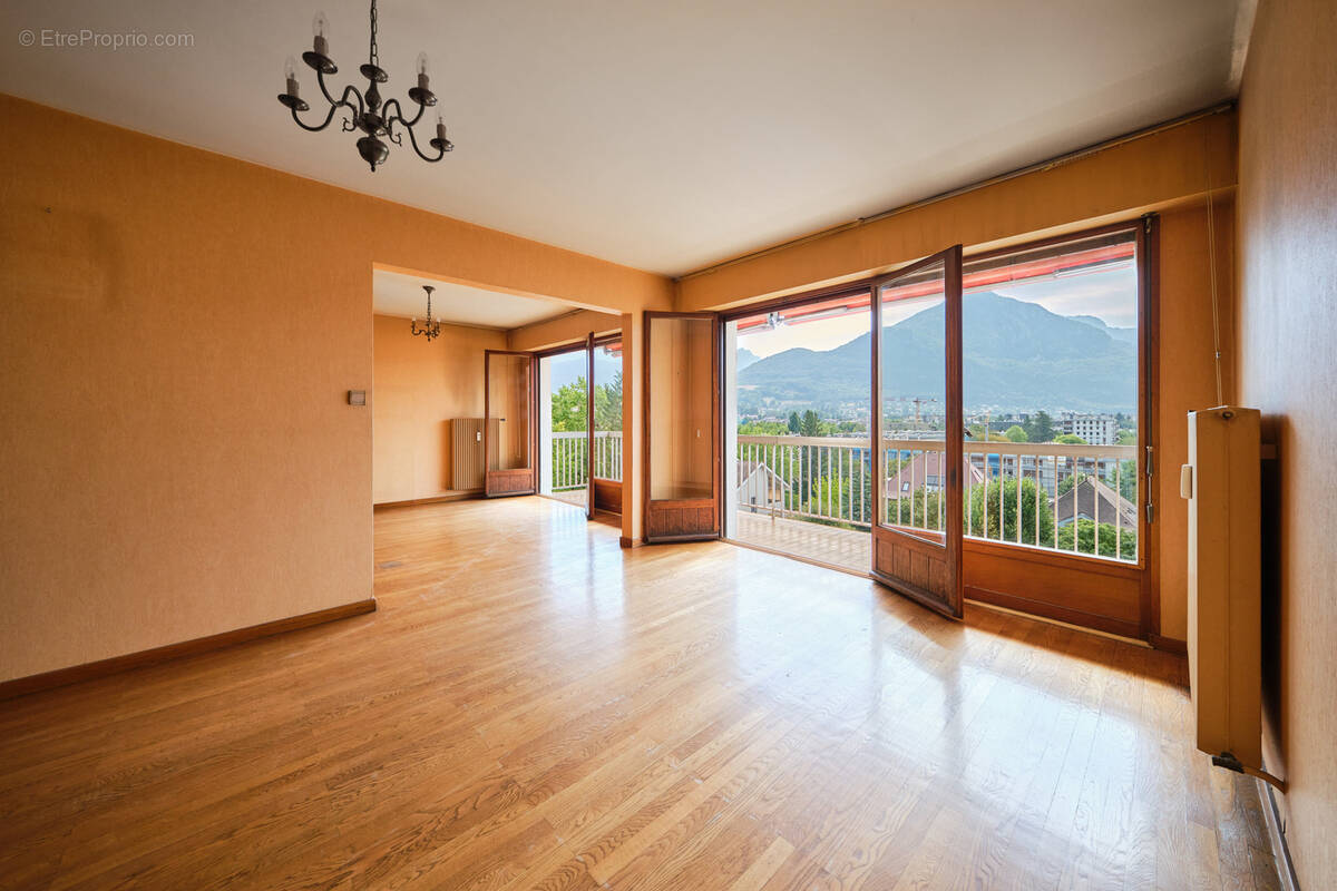 Appartement à ANNECY-LE-VIEUX