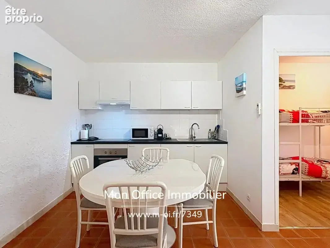 Référence : 7349-les. - appartement t3 clé en main en centre ville de cavalaire sur mer - photo 7