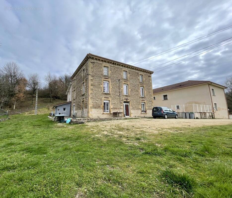 Maison à HAUTERIVES