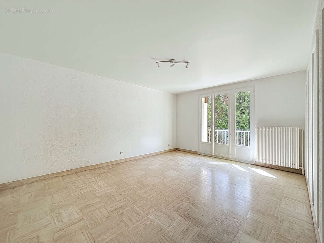 Le bien idéal pour un premier achat ou un investissement locatif rentable ! - photo 2