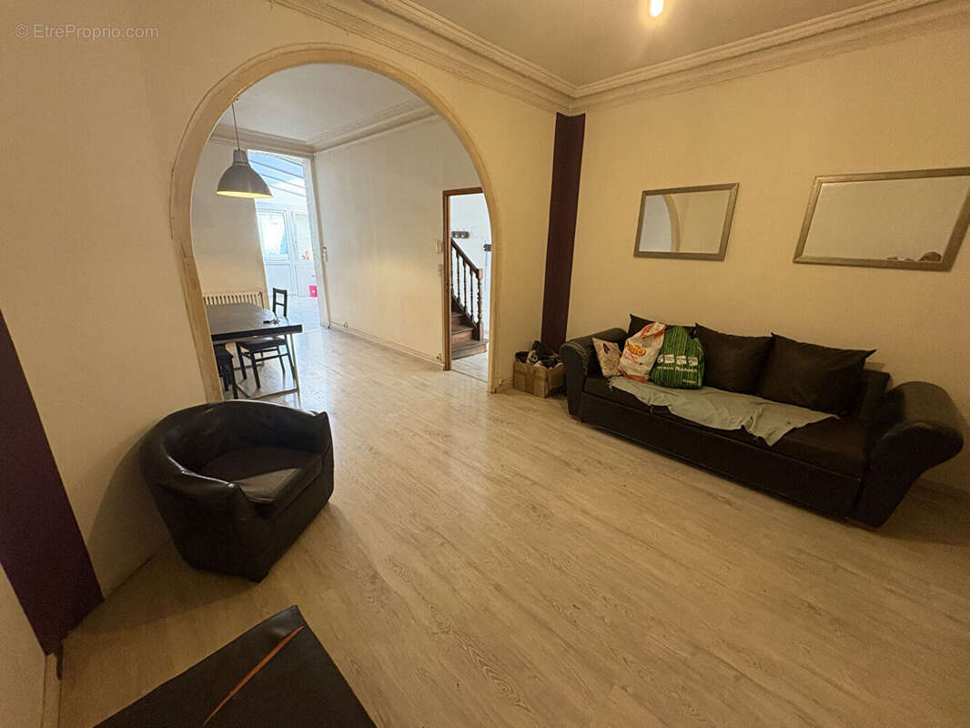 Maison à SAINT-QUENTIN