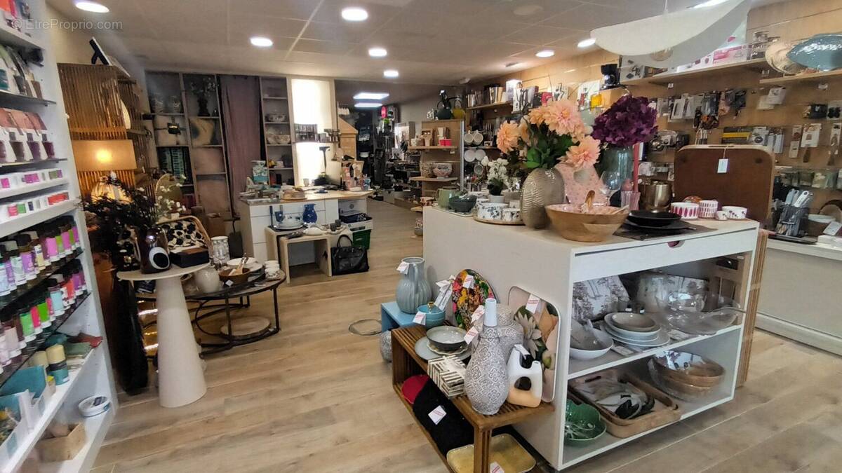 Photo 1 - Commerce à AGDE