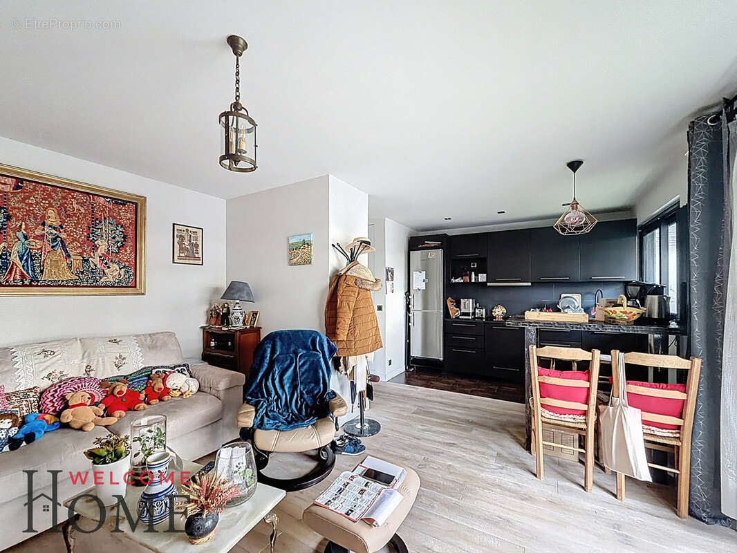Appartement à LEVALLOIS-PERRET