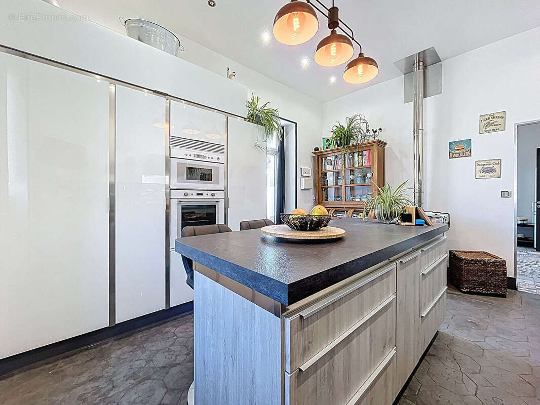 Maison à LA ROUVIERE