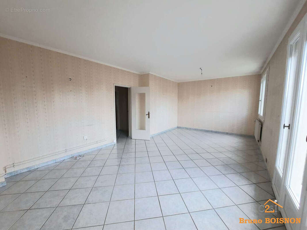 Photo 2 - Appartement à SAINT-PIERRE-DES-CORPS