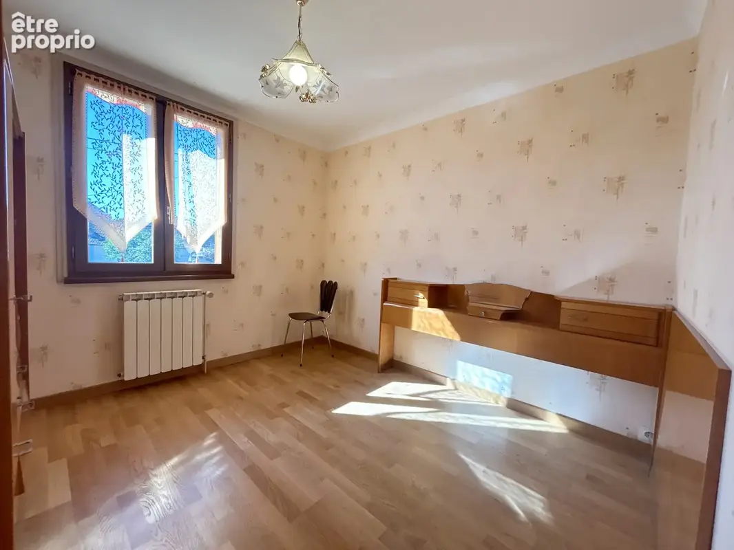 Maison élevée sur sous-sol - Commentry - photo 12
