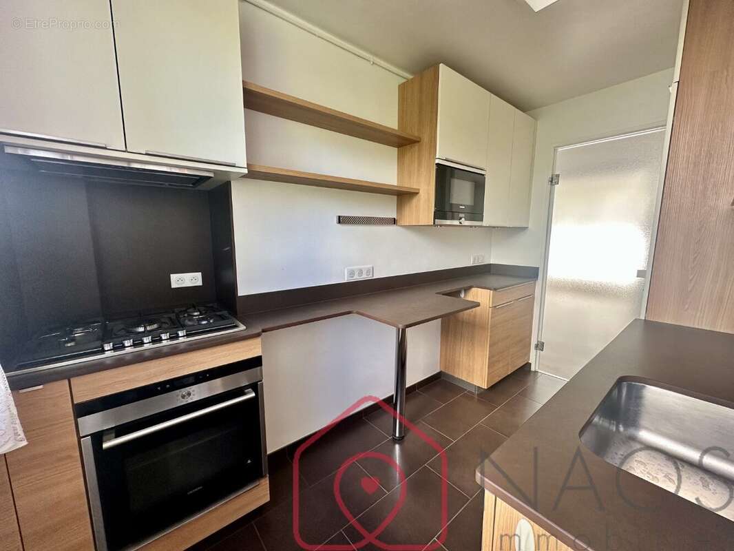 Appartement à LE PLESSIS-ROBINSON