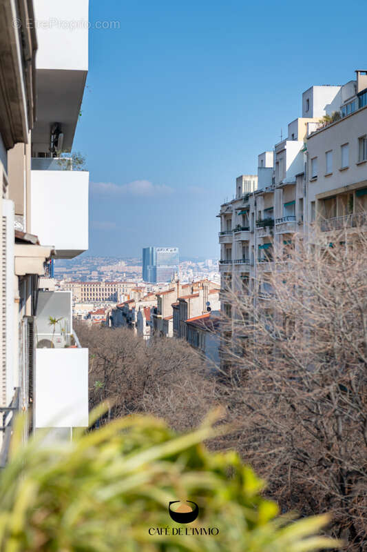 Appartement à MARSEILLE-6E