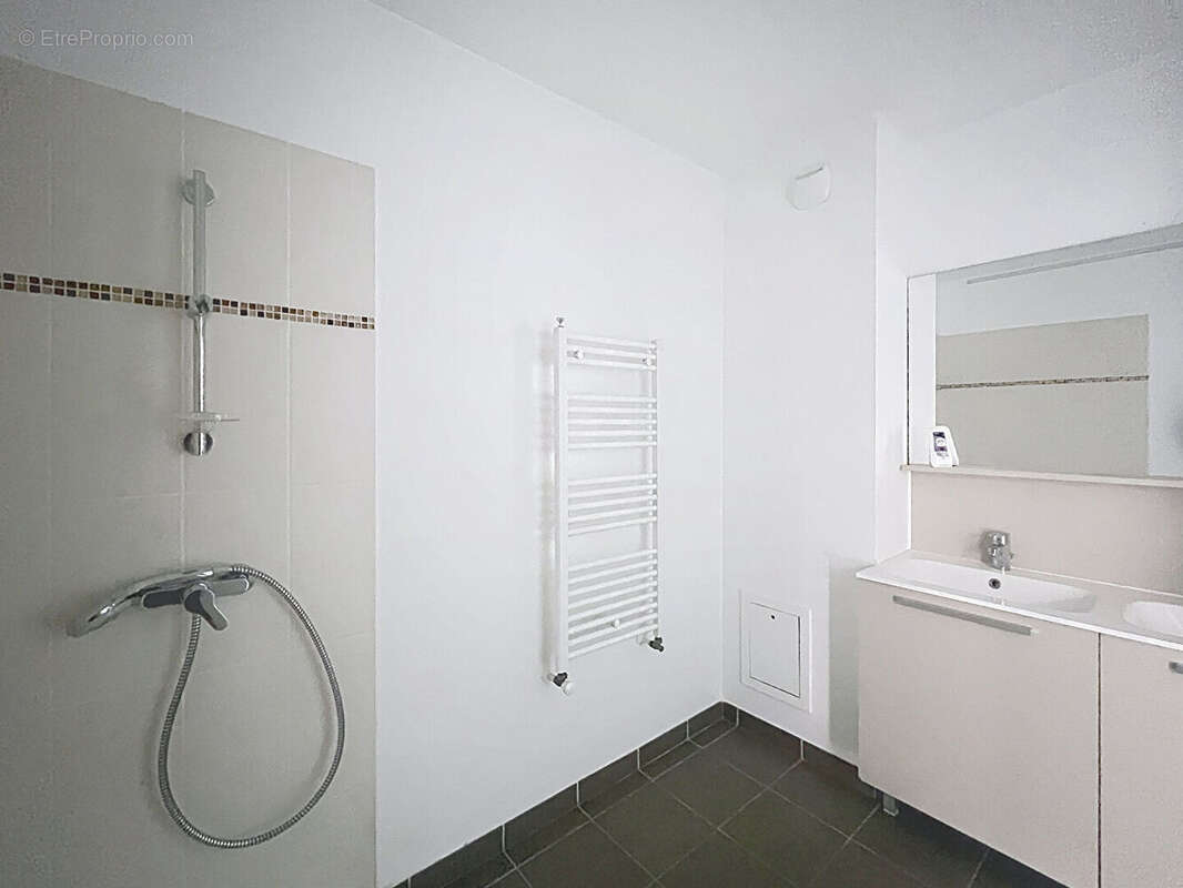 Appartement 57 m² à La Seyne-Sur-Mer  - photo 6