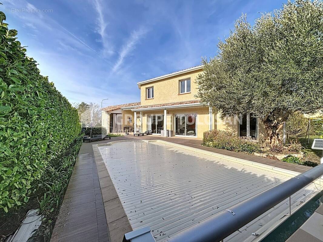 Maison à SAINT-ORENS-DE-GAMEVILLE