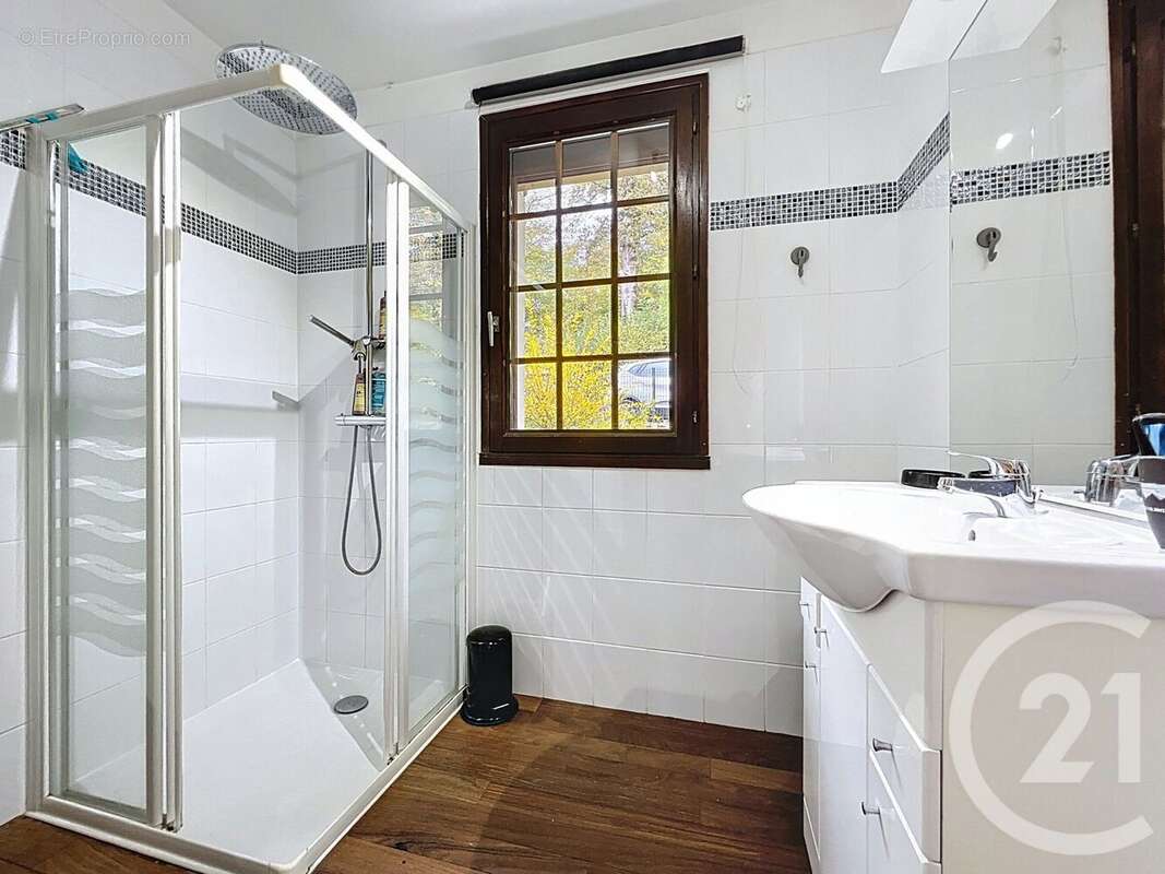 Maison à MONTFORT-SUR-RISLE