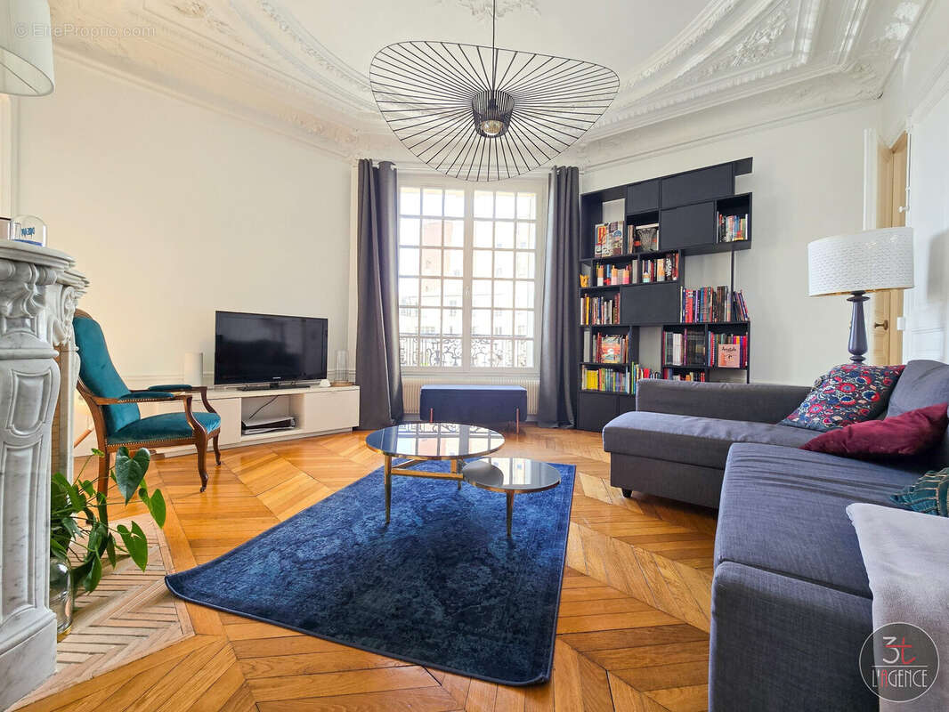Appartement à FONTENAY-SOUS-BOIS