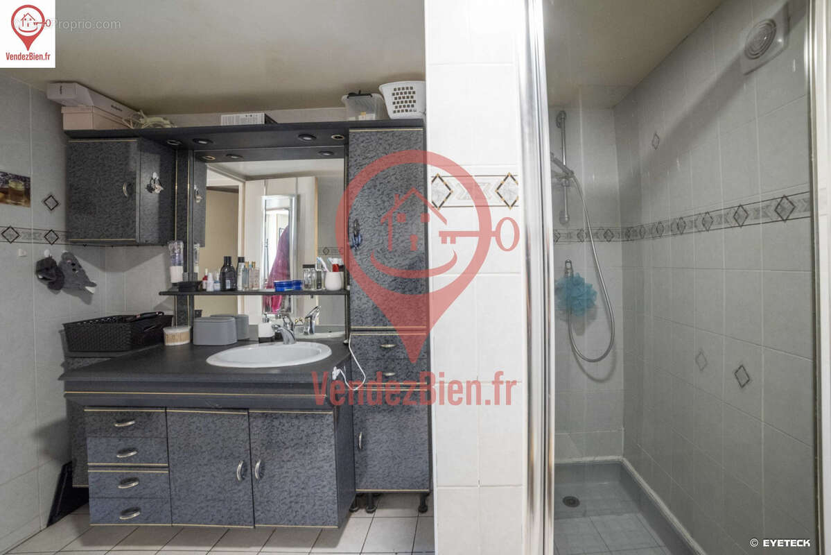 Maison à LA CHAPELLE-SAINT-URSIN