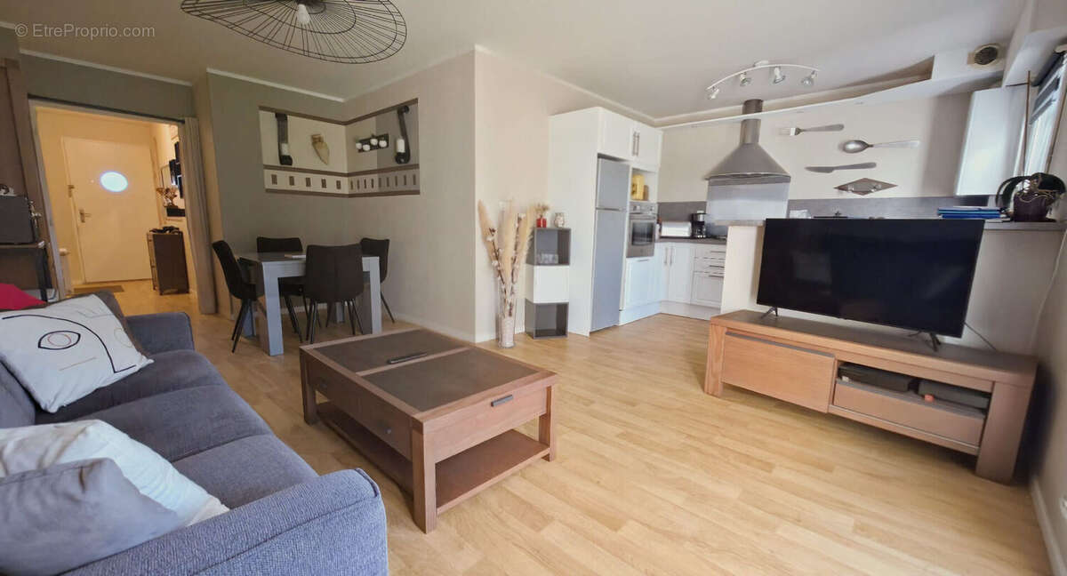 Appartement à LE RHEU