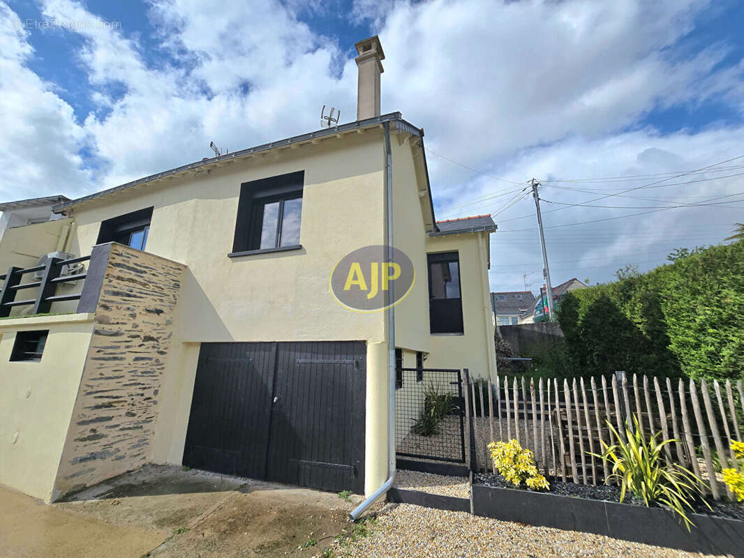 Maison à GUEMENE-PENFAO