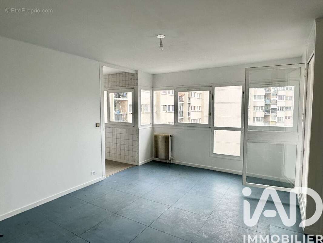 Photo 5 - Appartement à LA COURNEUVE