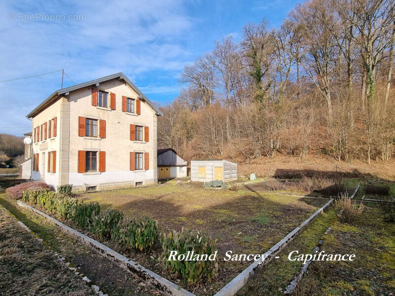 Maison à DAMPIERRE-LES-BOIS