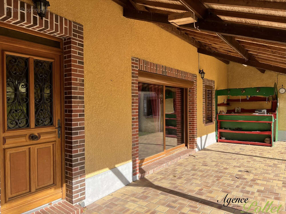 Maison à IVOY-LE-PRE