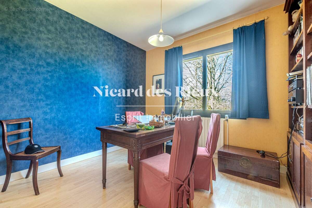 Maison 260 m² à Feytiat  - photo 6
