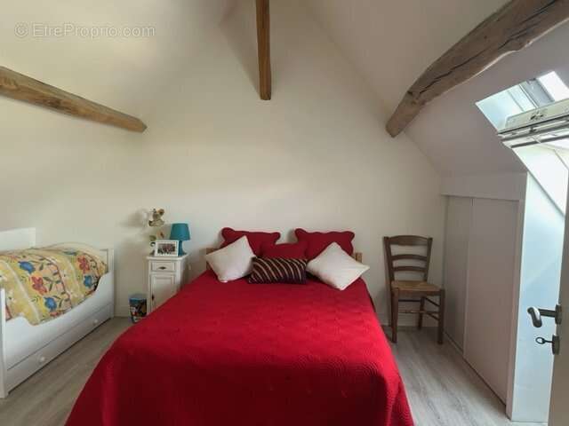 Maison à LA BAZOCHE-GOUET