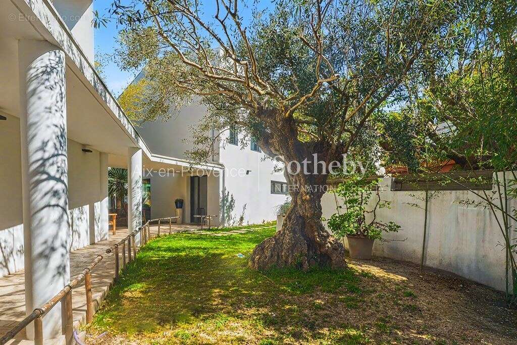 Maison à AIX-EN-PROVENCE