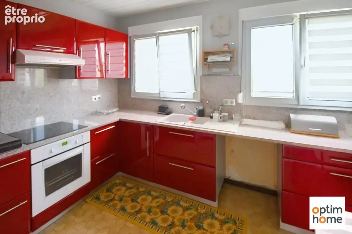 Maison de plain pied sureleve - vue degagee - terrain 12 ares 37 - photo 3