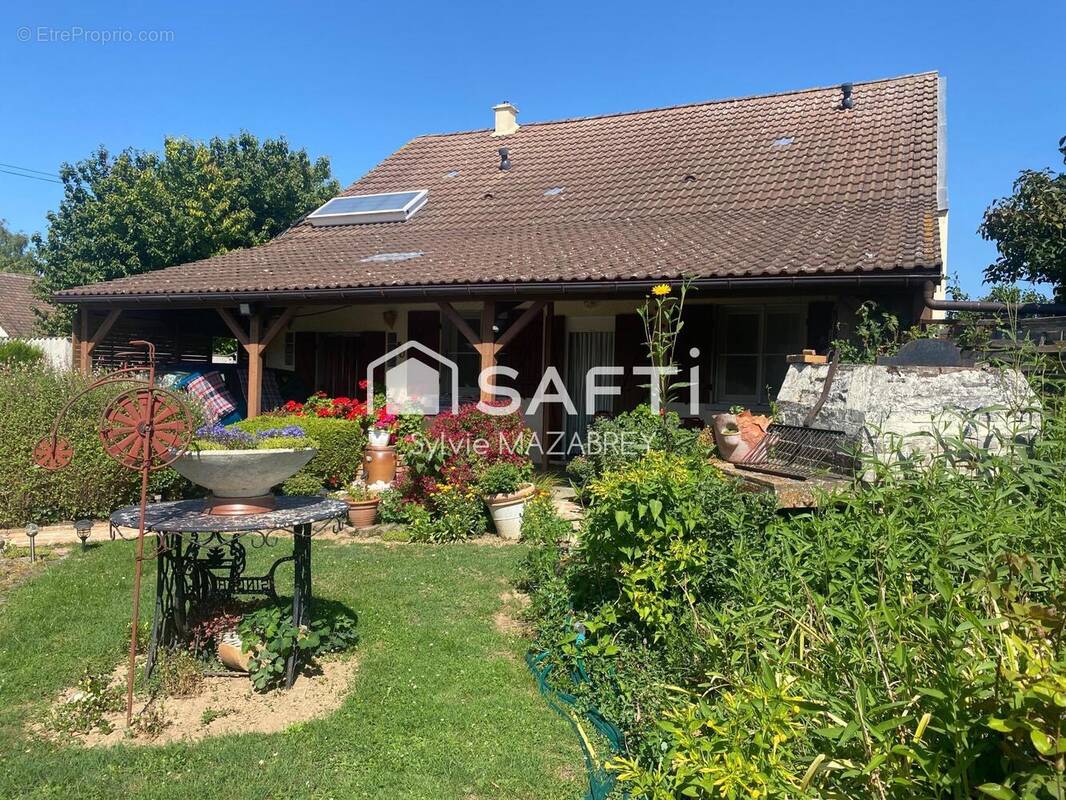 Photo 1 - Maison à BAZOCHES-LES-BRAY