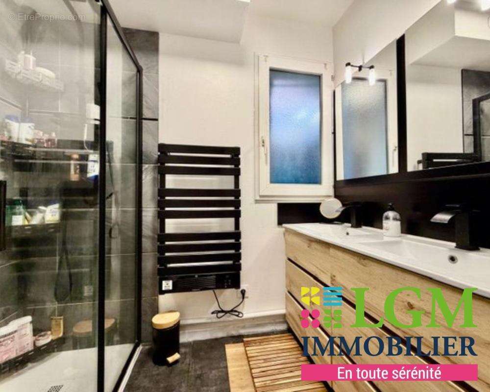 Appartement à LATTES