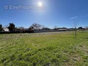 Terrain à CHATEAUBERNARD