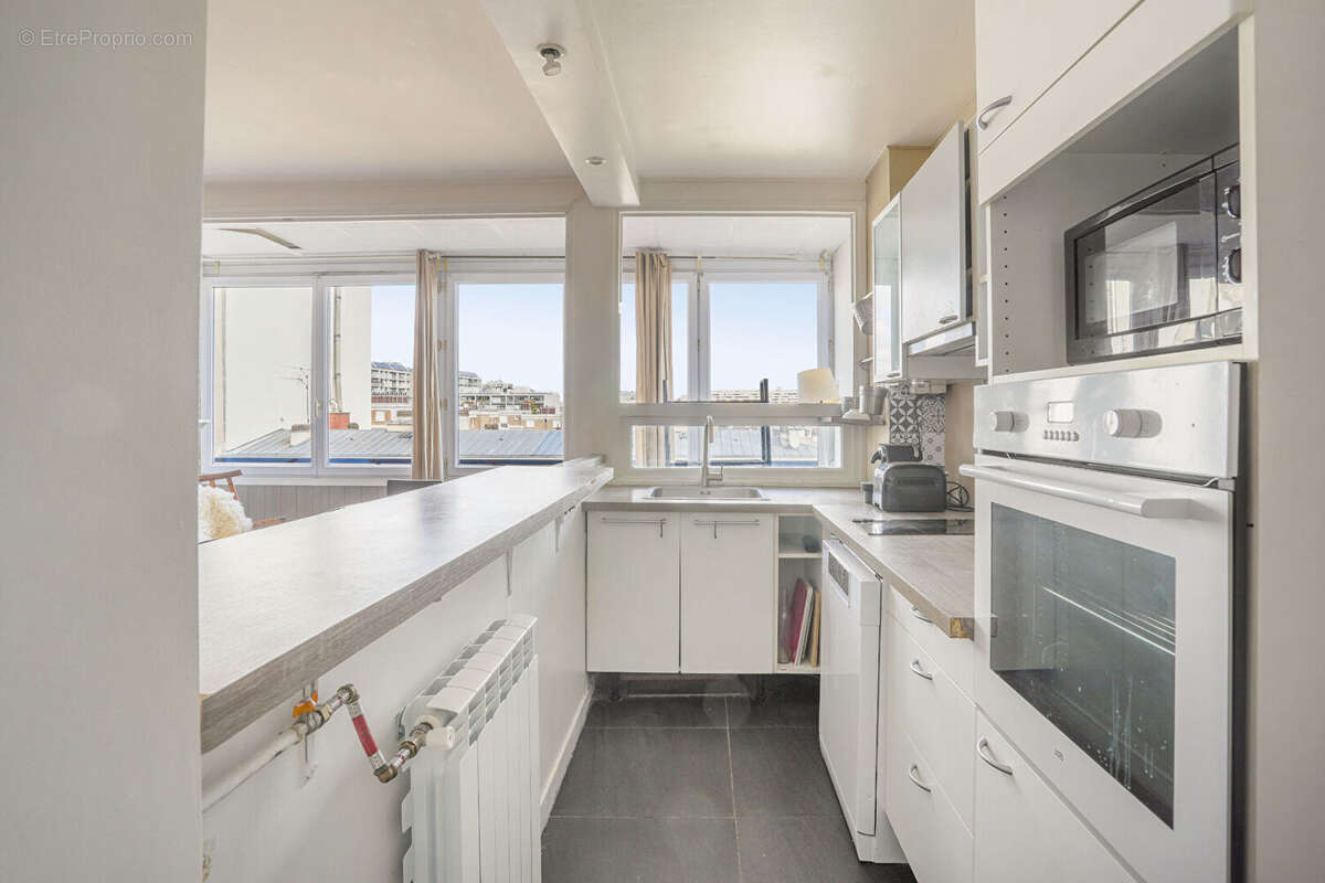 Appartement à PARIS-20E