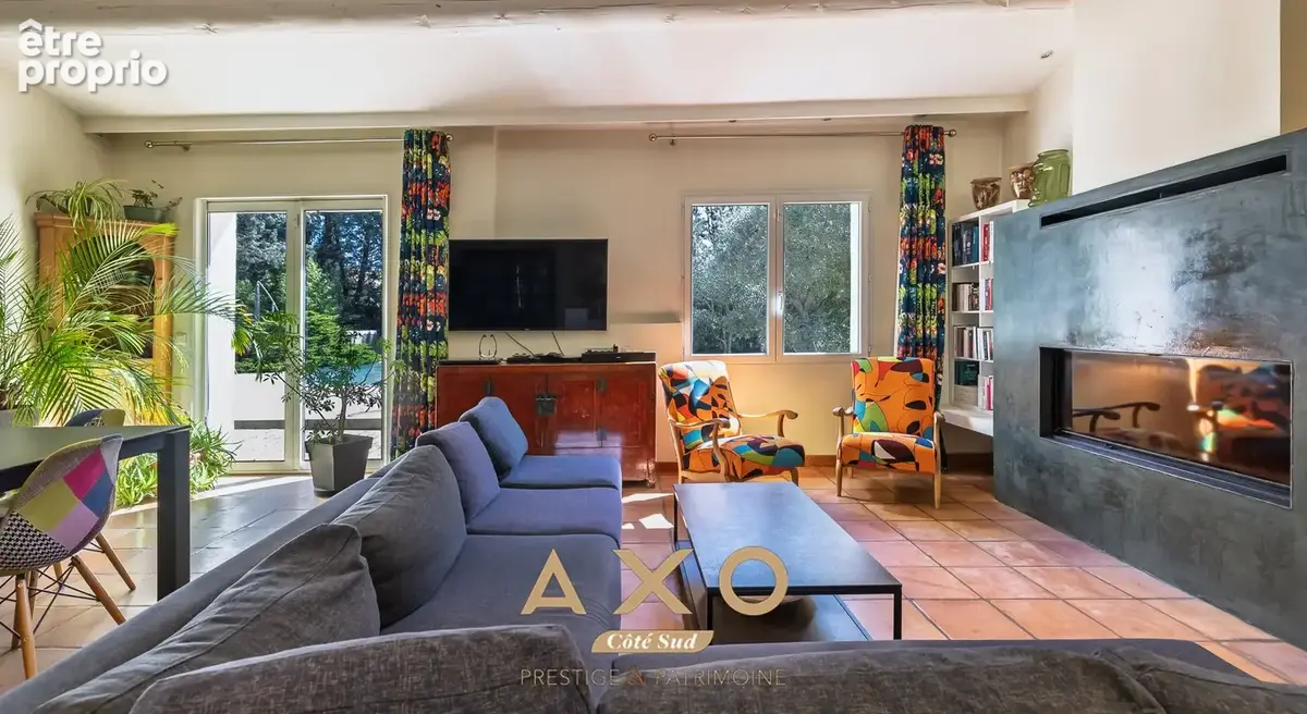 Jouques - villa t8 - plain-pied - studio indépendant - piscine - jacuzzi - 3 garages - 1 hectare - 1 029 000  - photo 19